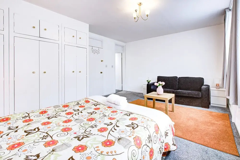 Gorgeous 4 Bedroom House in Central London