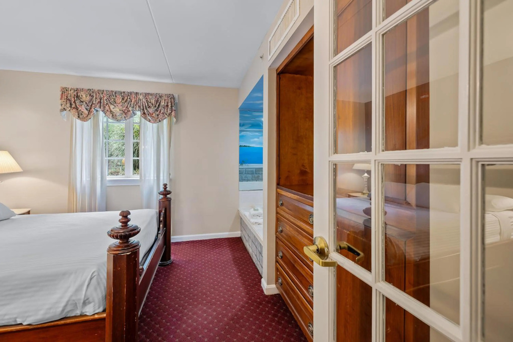 John Carver Inn & Spa