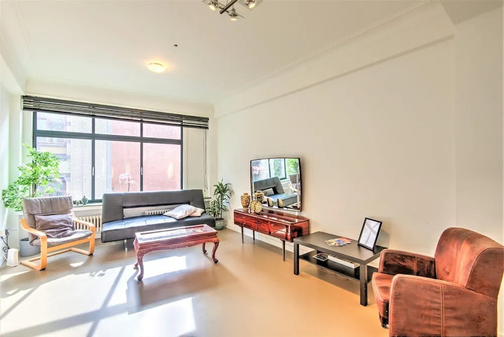 Family Retreat With Balcony in Meir