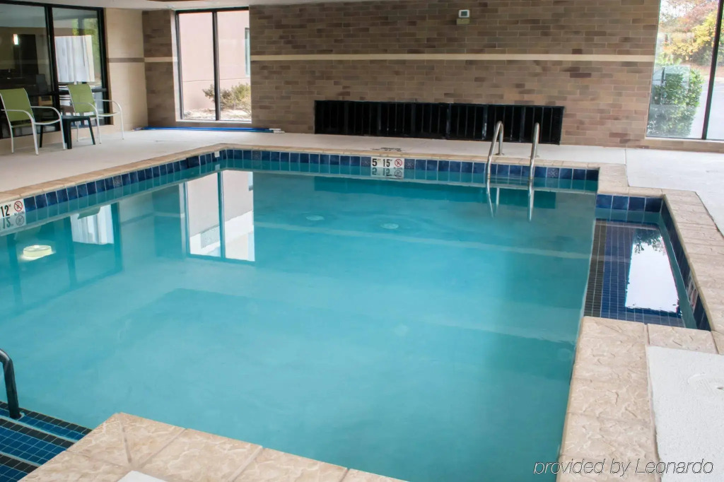 Country Inn & Suites by Radisson, Roanoke Rapids, NC