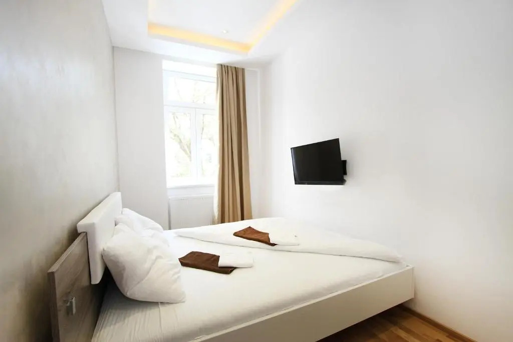 Aurellia Apartments