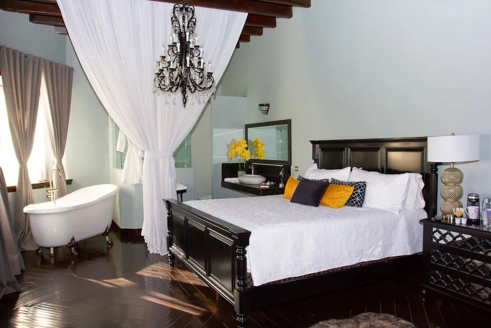 Hotel Industria