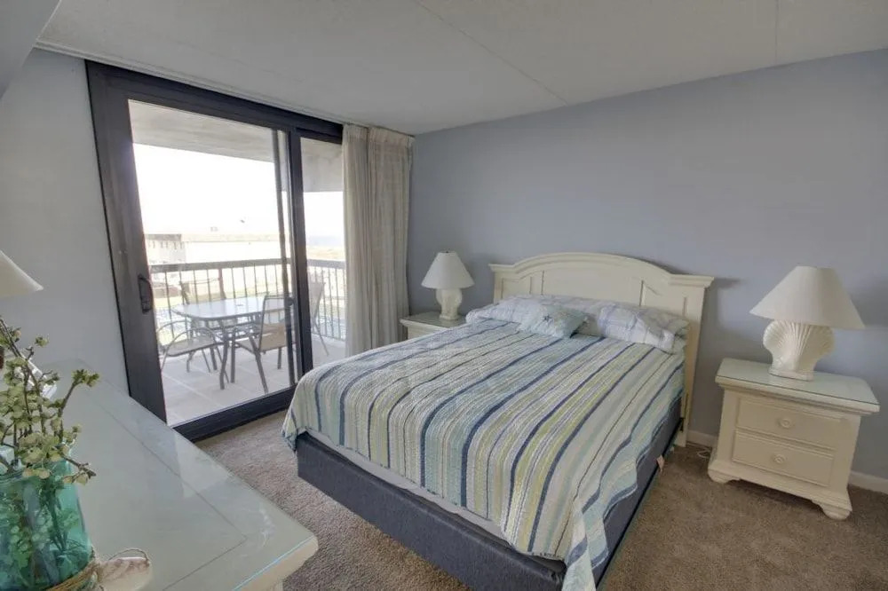 Sea Watch 205 - 3 Br Condo