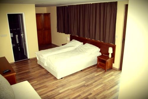 Komhotel