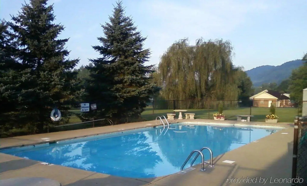 Americourt Hotel - Mountain City