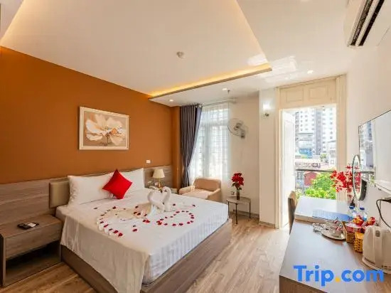 Moon Hotel 2 Đo Quang
