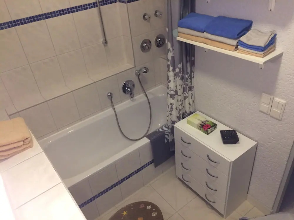 Sam Apartments