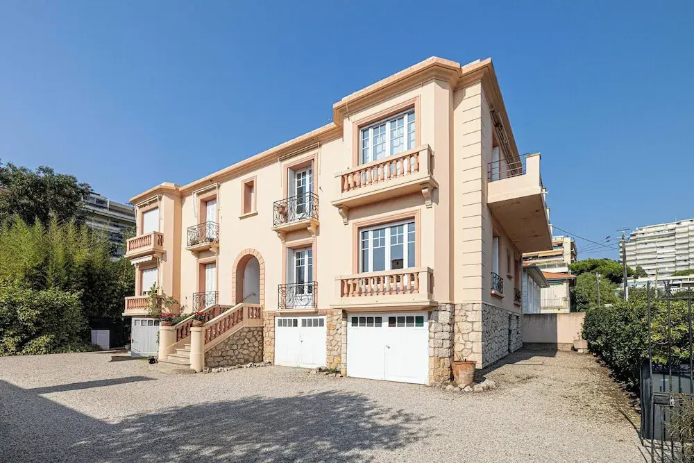 Warm Apartment - 2br/4p - Cannes/near Beach