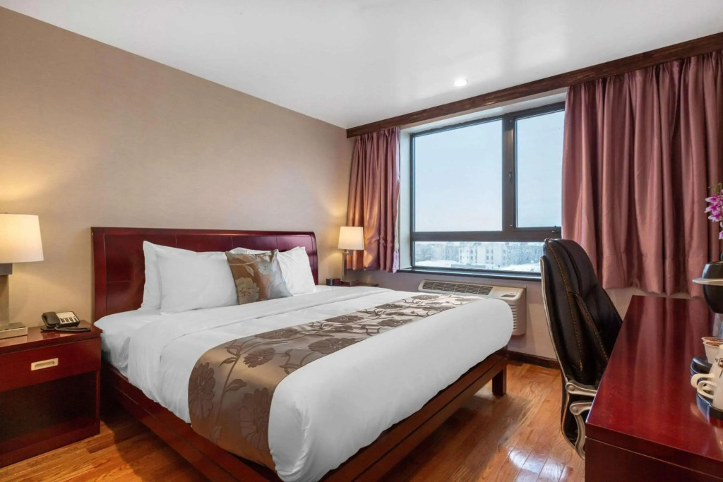The L Hotel