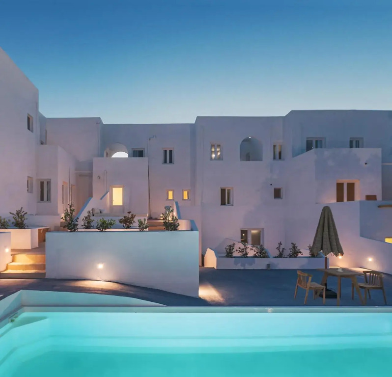 Отель Voca Hotel & Suites