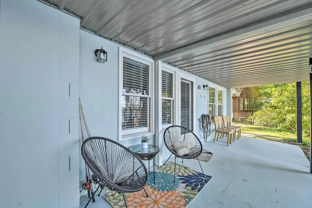 Dreamy Lake Norman Cottage w/ Panoramic Lake Views