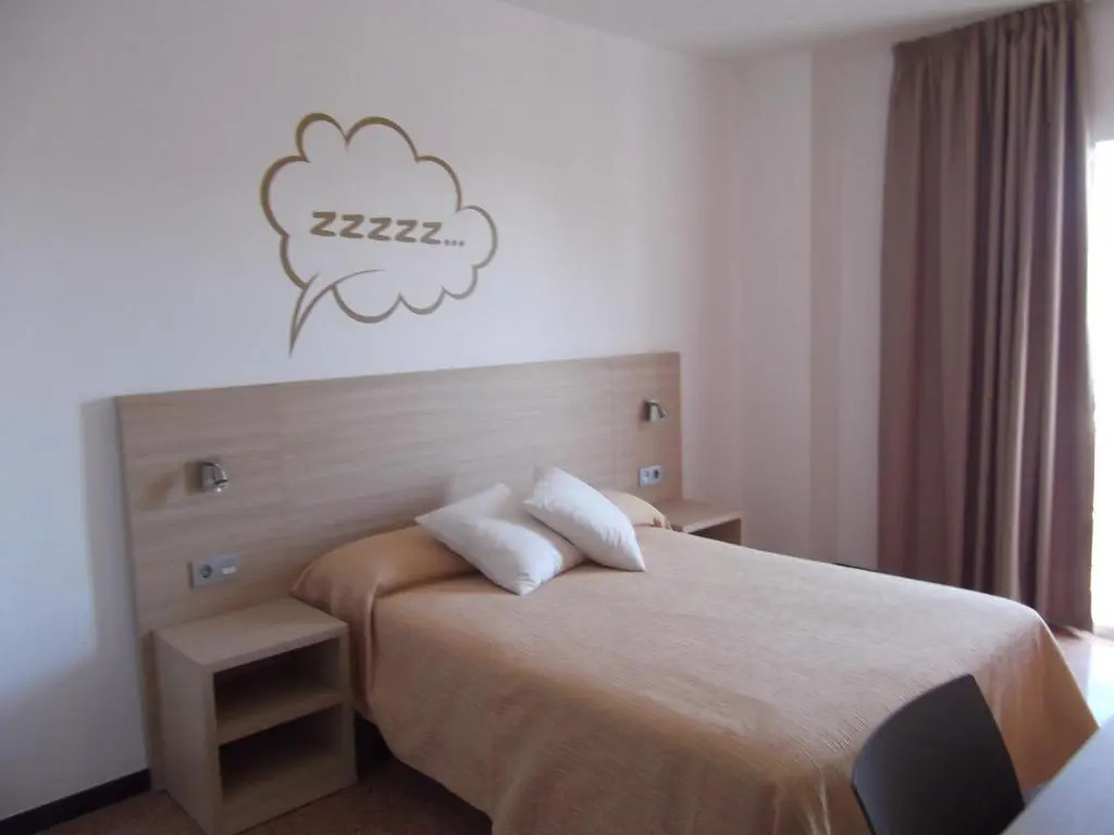 Hotel Mediterrani Express