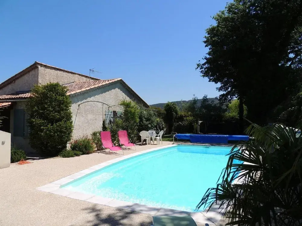House in Vaison La Romaine With Heated Pool