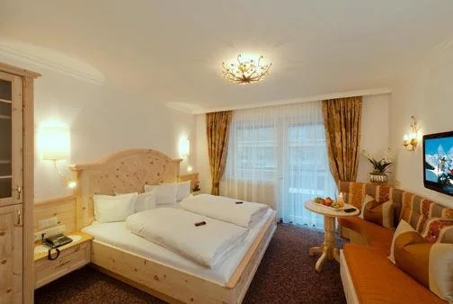 Hotel Garni Pazanella