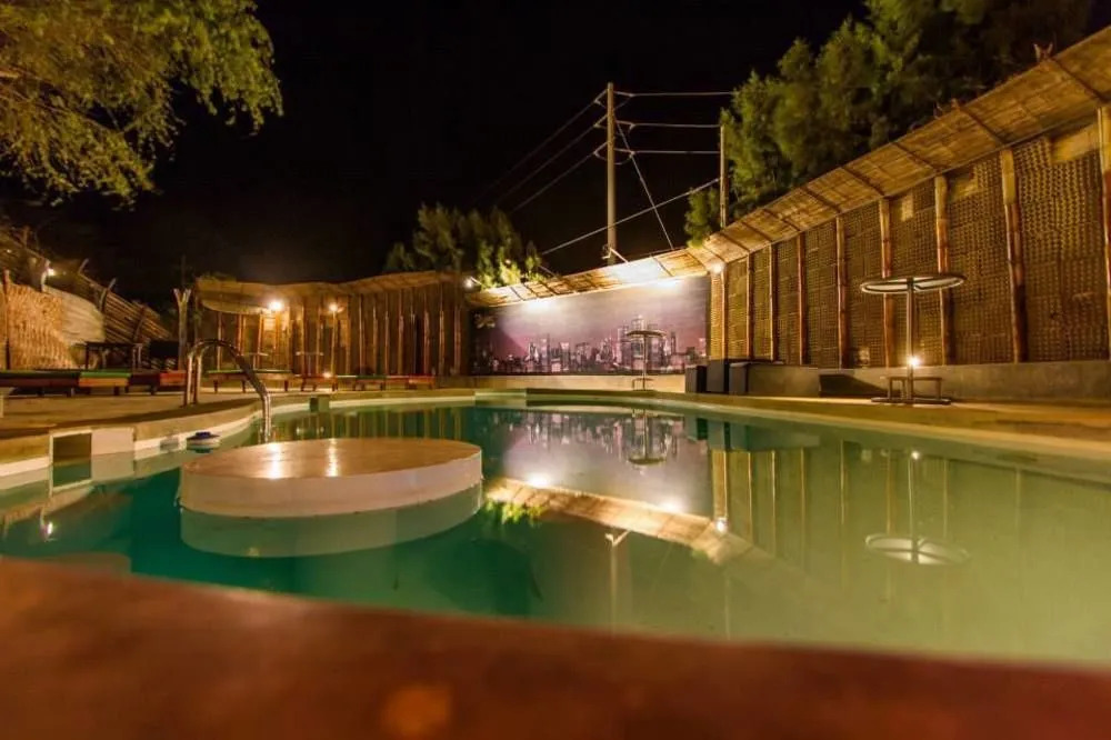 Palosanto Backpackers