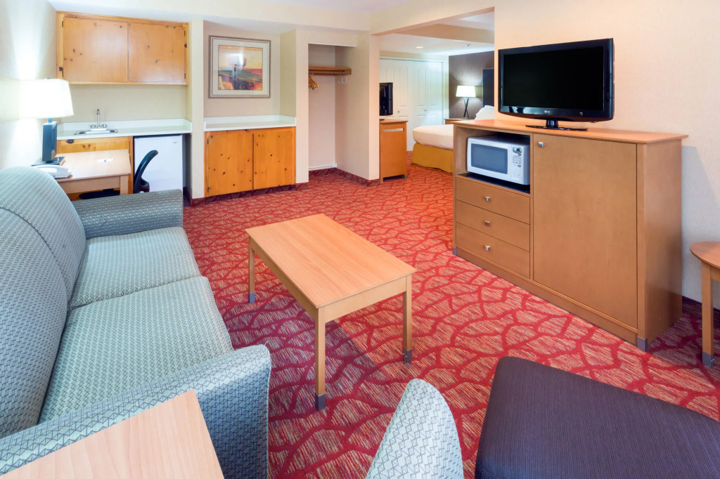 The Lodge at Roseburg
