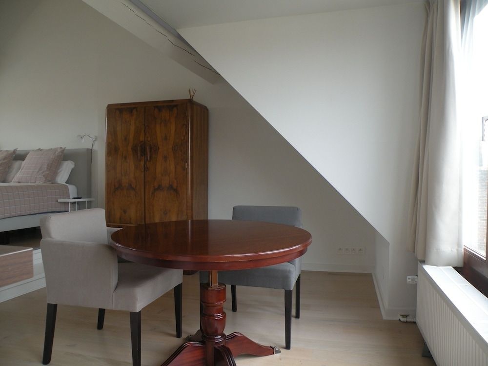 Living in Brûsel, Urban B&B