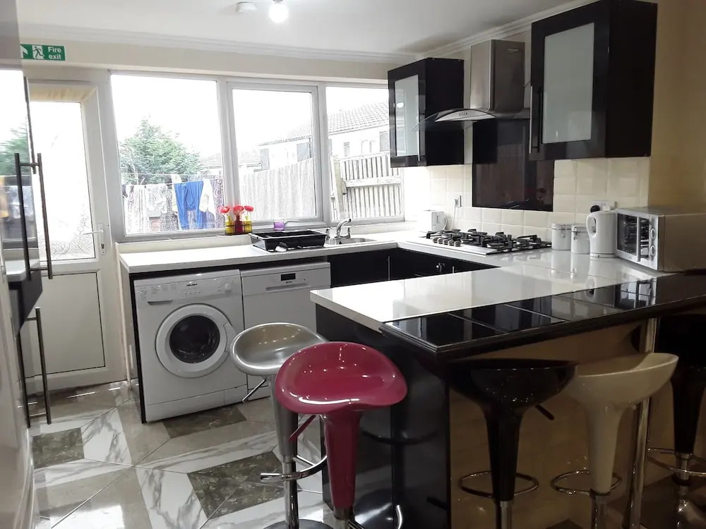 Short Term Rental 4 Bedroom House