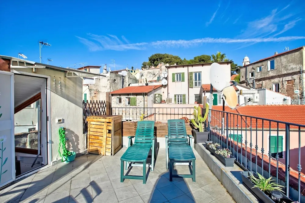 Un Terrazzo Nella Pigna