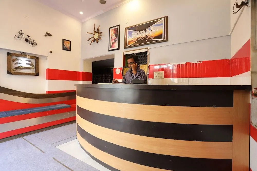 OYO 29411 Hotel Vanshika