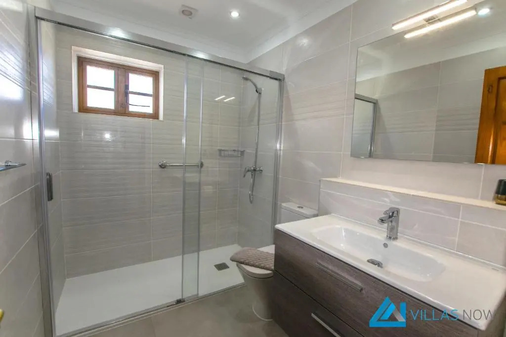 Las Brisas 112 - LH1033 By Villas Now Ltd
