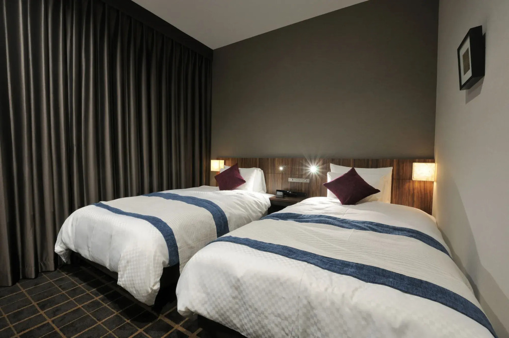 JR-East Hotel Mets Utsunomiya