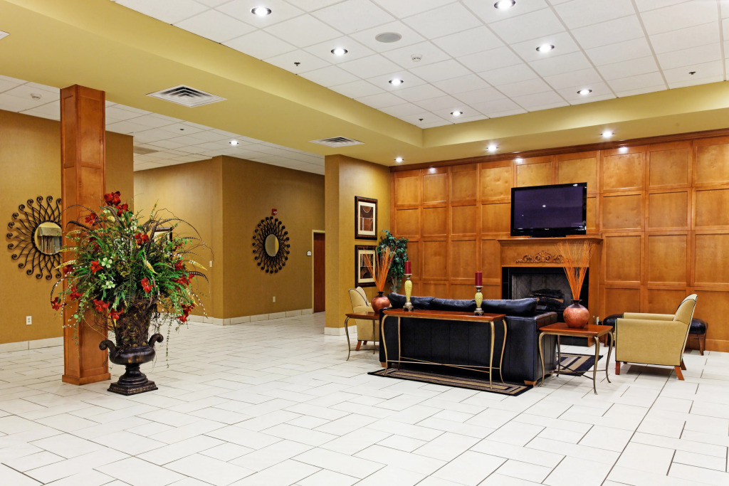 Holiday Inn Hotels Batesville by IHG