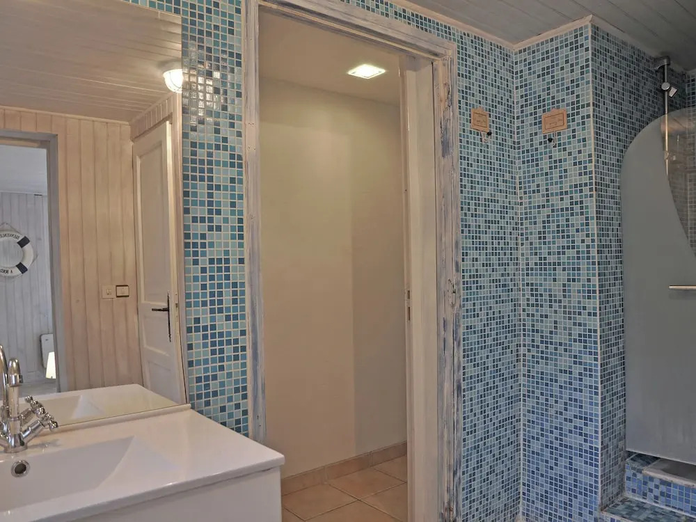 Villa in Fréjus with Pool near Beach