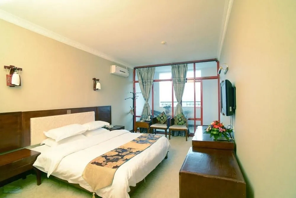 Yangshuo Imperial City Hotel