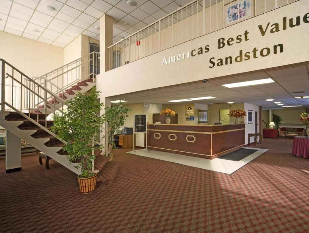 Express Airport Inn