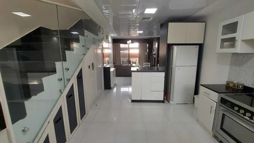 Dubai- 1bhk Villa Townhouse
