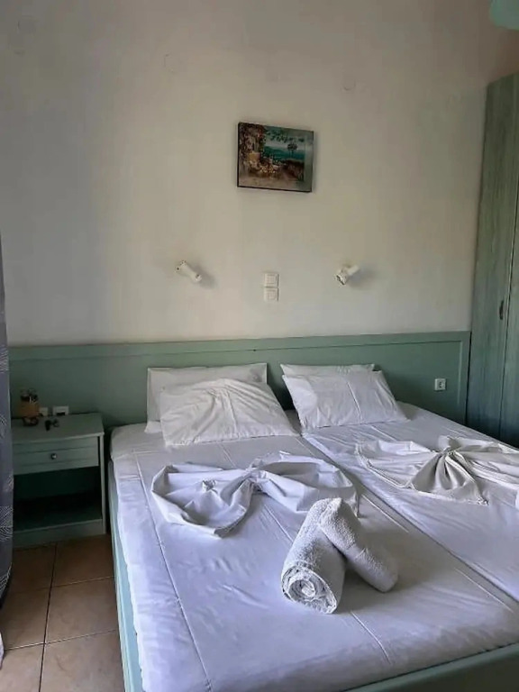 Dellis Apartments Corfu - Sea Views Near the Beach