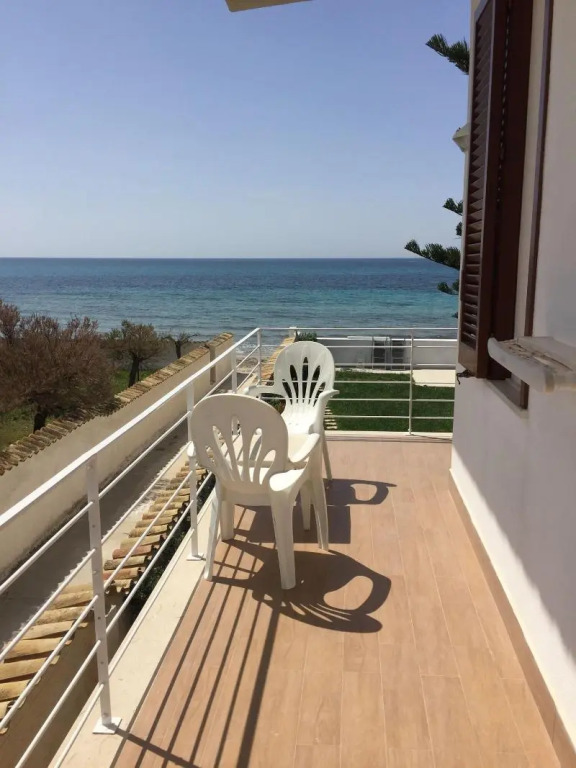 Suite Beach B&B and Club