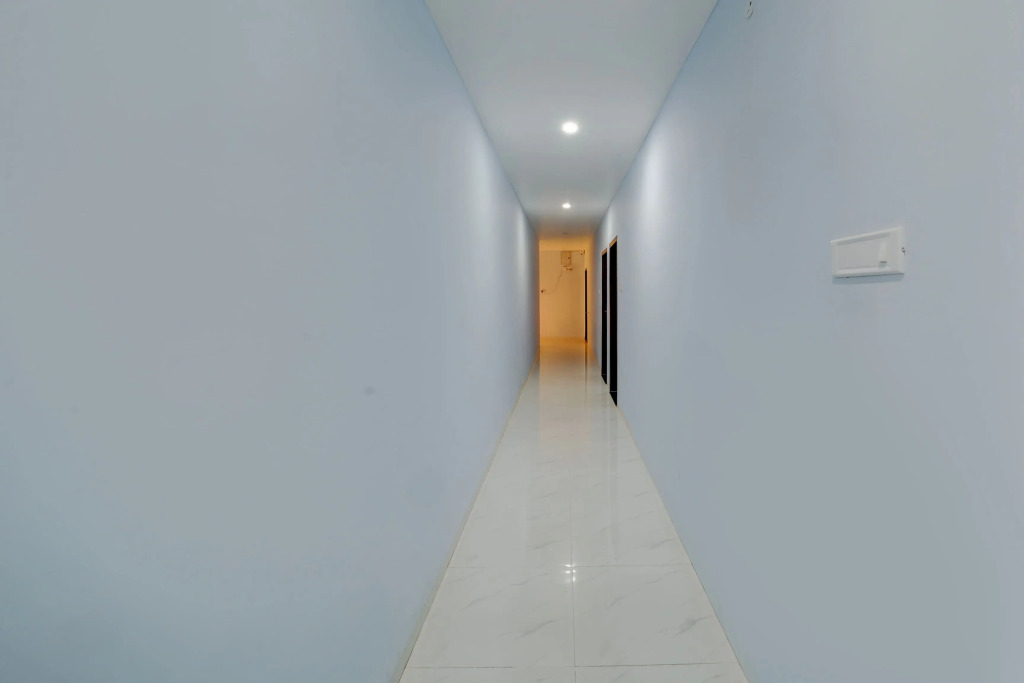 FabHotel Shaurya Palace, Pithampur