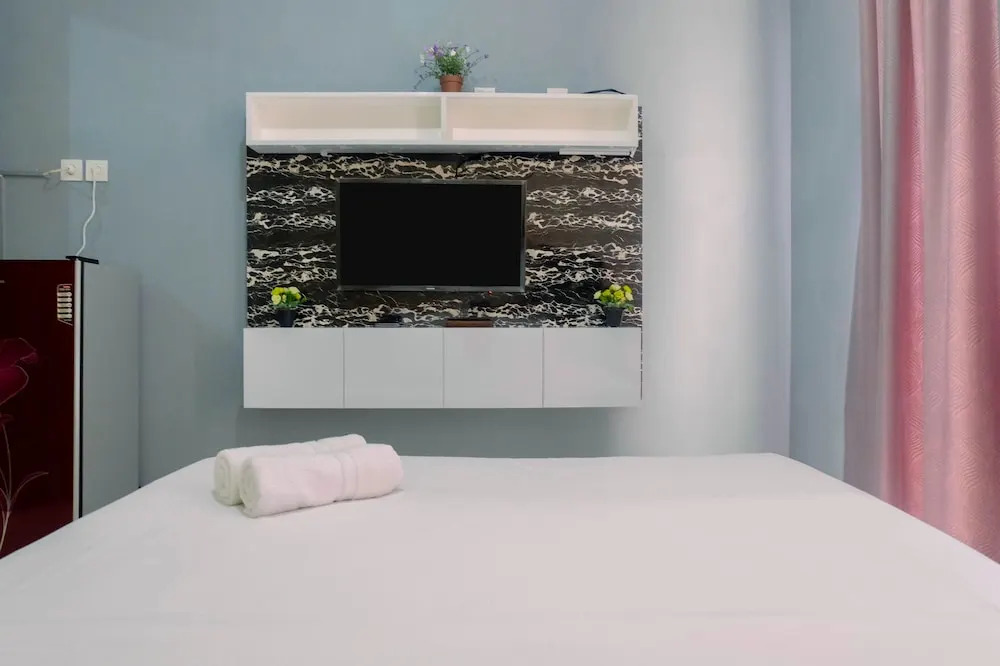 Best Price Studio Apartment @ Riverview Jababeka