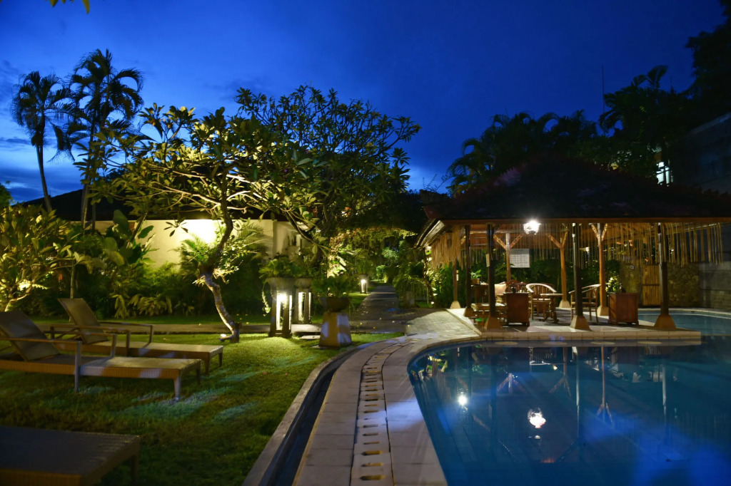 The Cakra Hotel