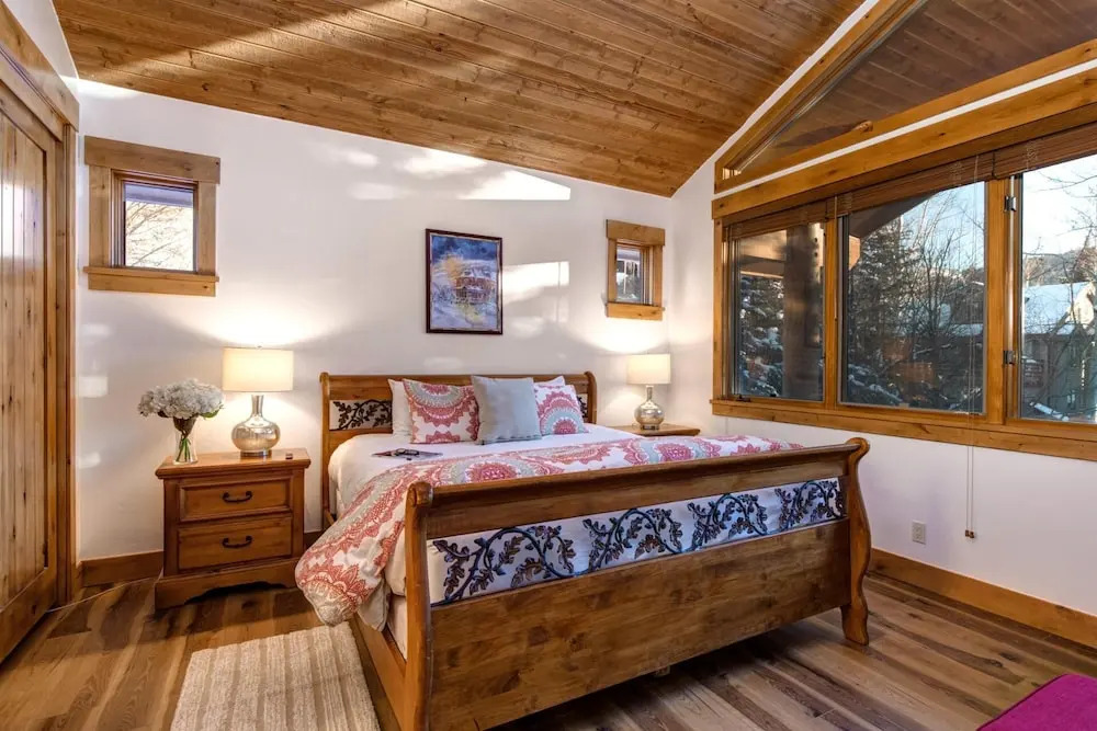 Guilt Free 3 Bedrooms PGE-2413 by KBM