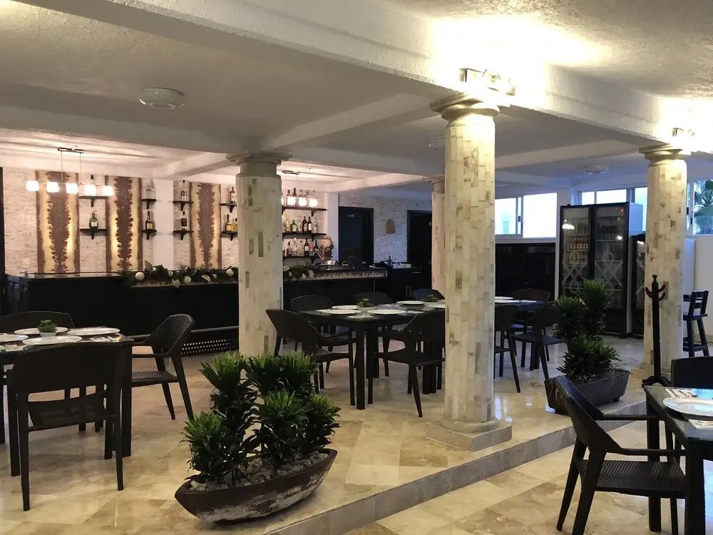 Ananta Hotel