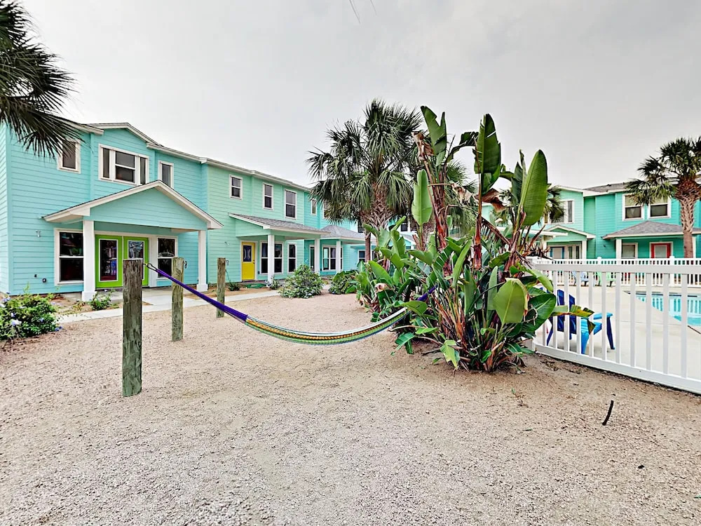 The Commons #304 - Three Bedroom Townhome