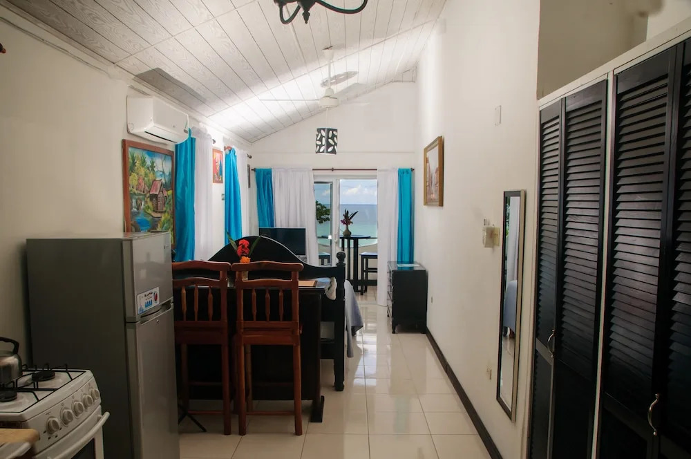 Firefly Beach Cottages
