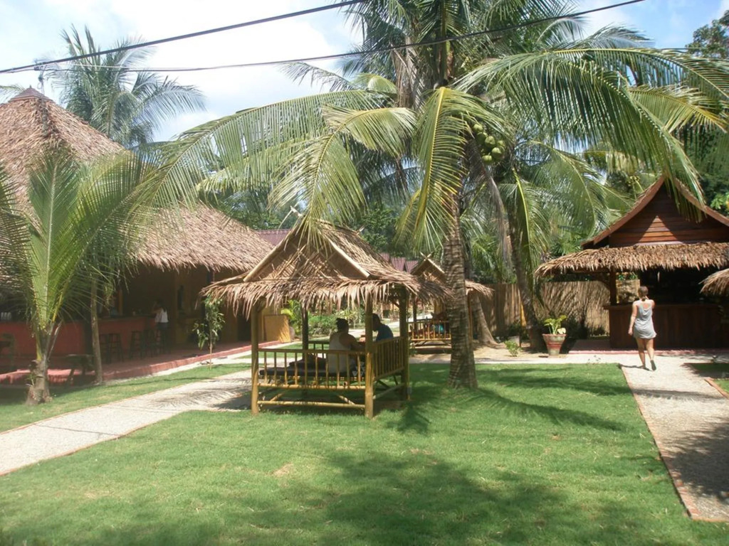 Lanta Pearl Beach Resort