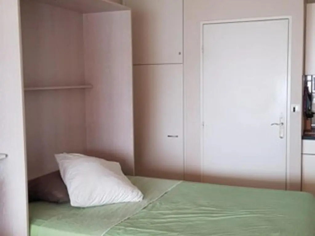 Appartement Cavalaire-sur-Mer, 1 pièce, 4 personnes - FR-1-100-184