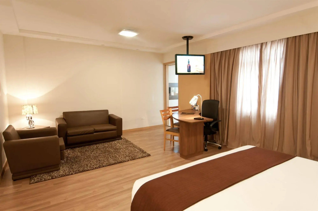 Monaco Hotel & Convention By Easy Class