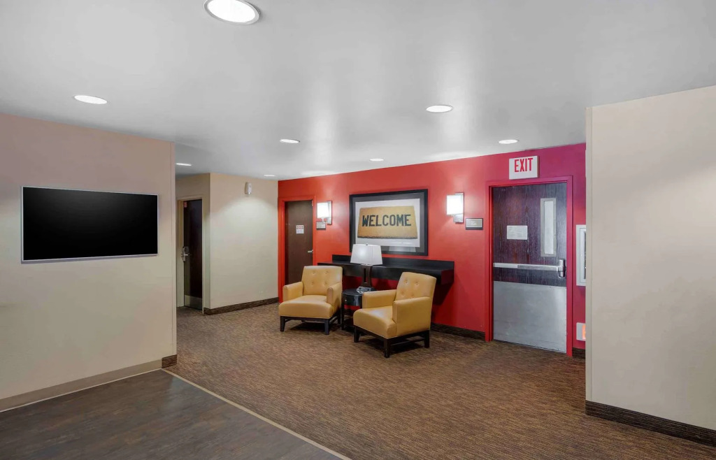 Extended Stay America Suites - Santa Barbara - Calle Real