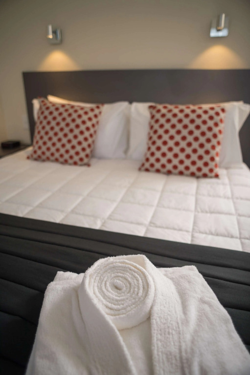 West Plaza Hotel