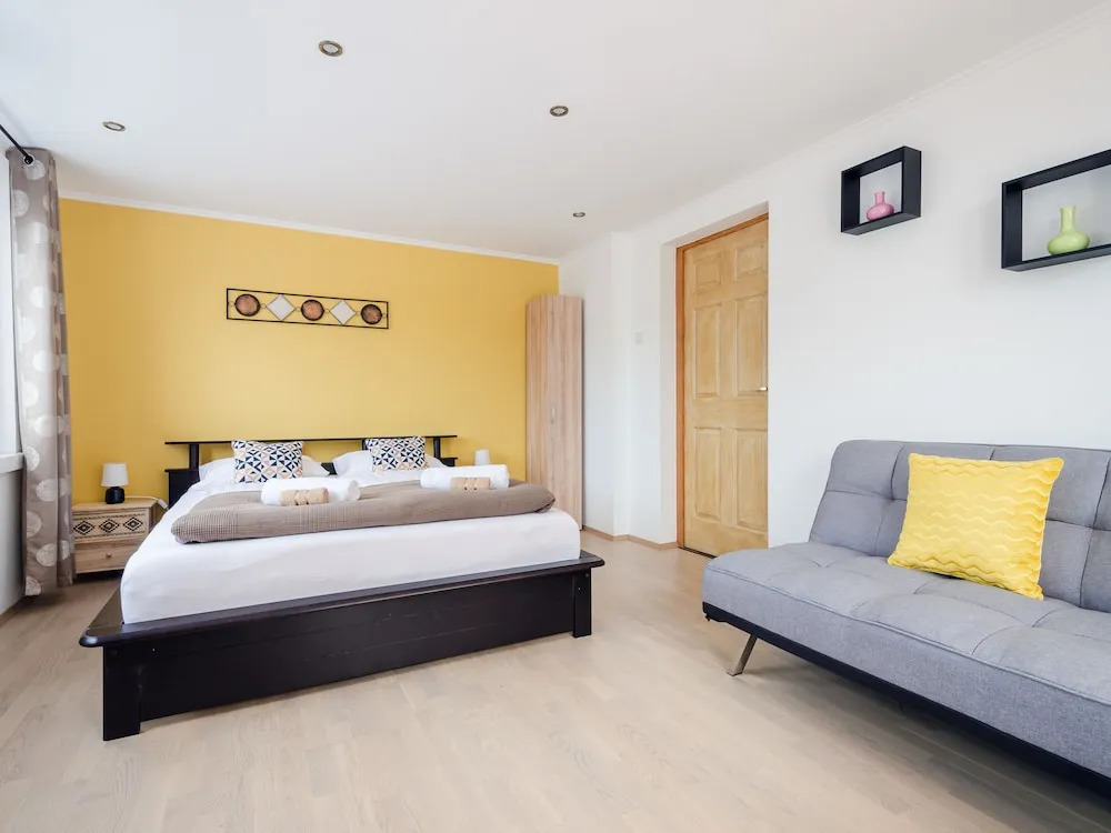 Casa Montana Apartments