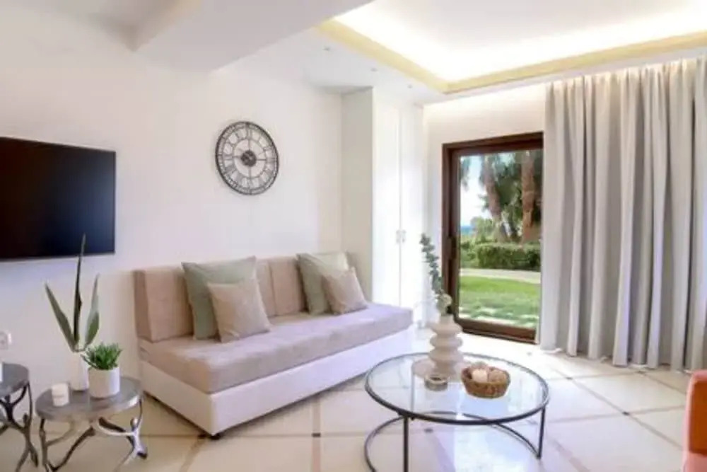Therros Villa with private pool by Estia