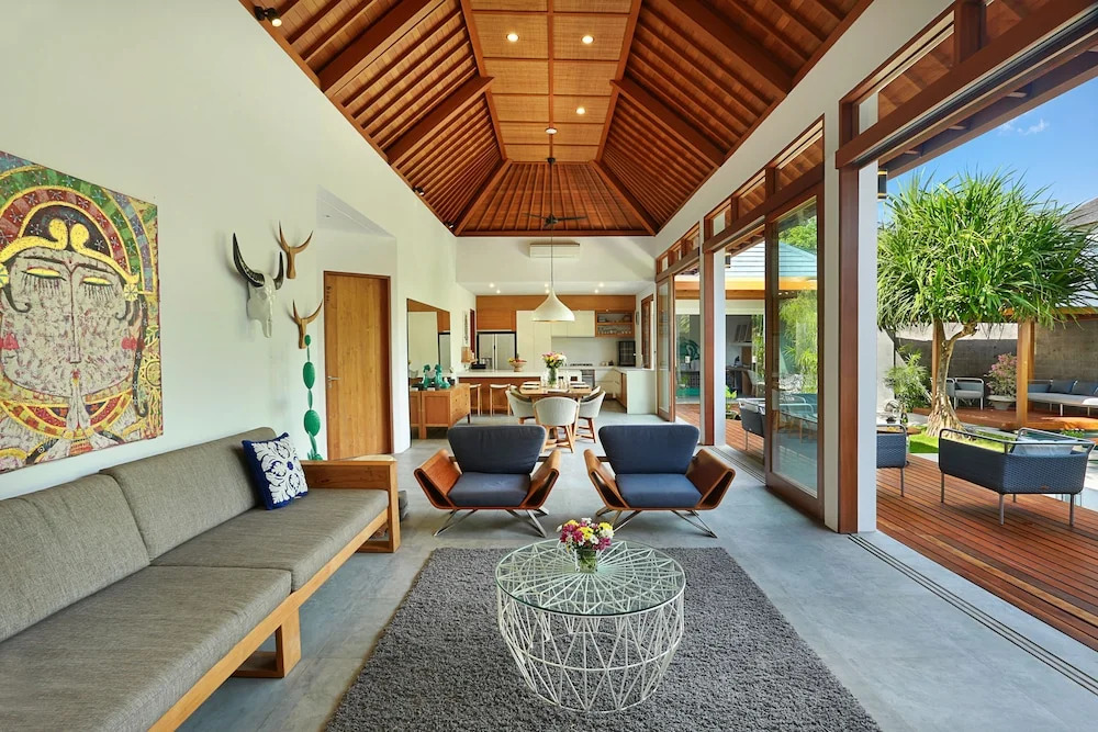 Villa Odyssey