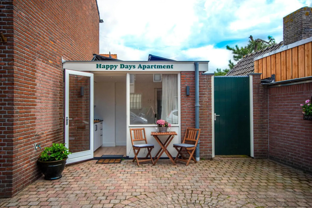 Happy Days Apartment - Luxurious - Free parking on own property