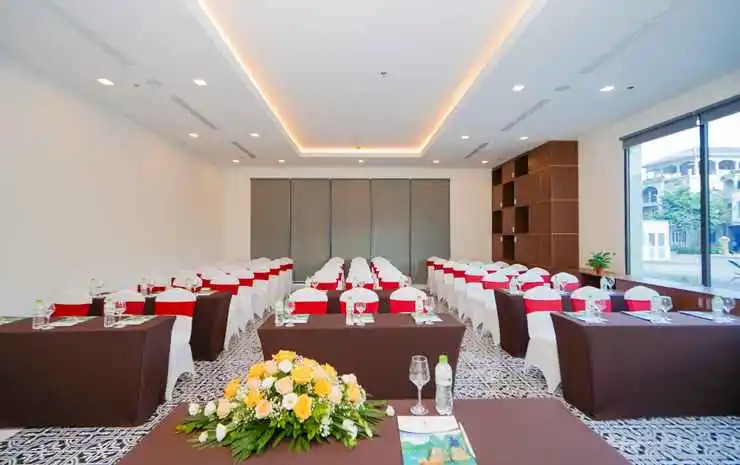 DLioro Hotel & Resort